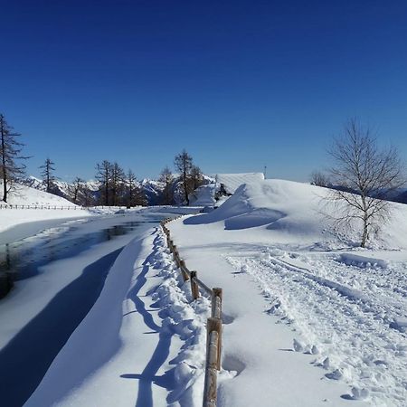 Casa Dell'Edera - Holiday Apartment In Domodossola Kültér fotó