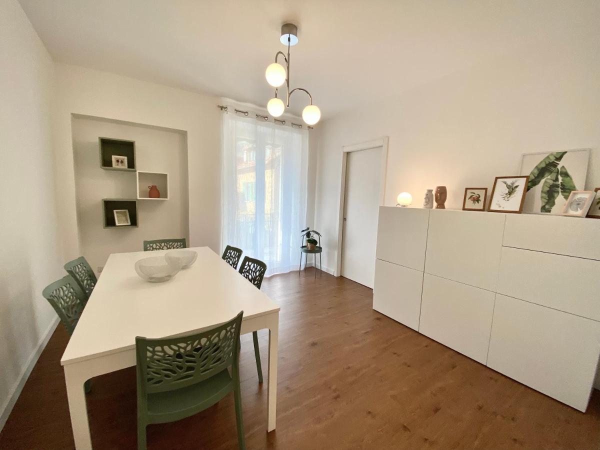 Casa Dell'Edera - Holiday Apartment In Domodossola Kültér fotó