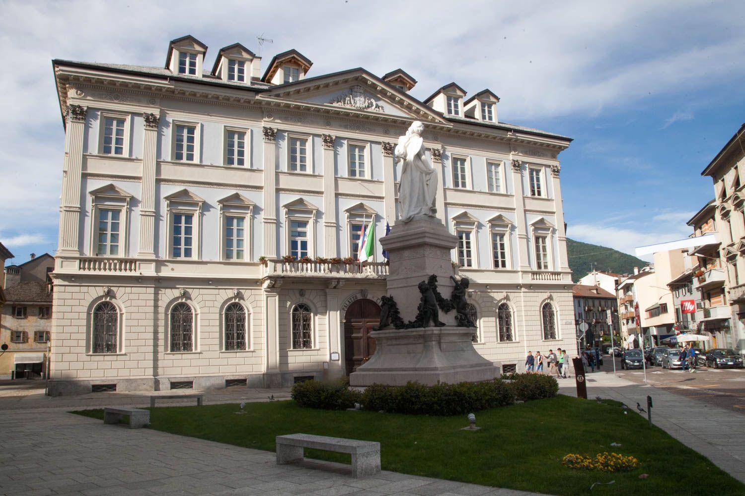 Casa Dell'Edera - Holiday Apartment In Domodossola Kültér fotó