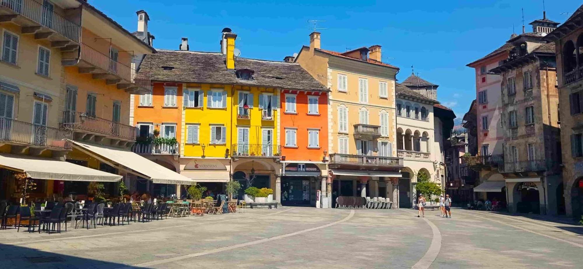 Casa Dell'Edera - Holiday Apartment In Domodossola Kültér fotó